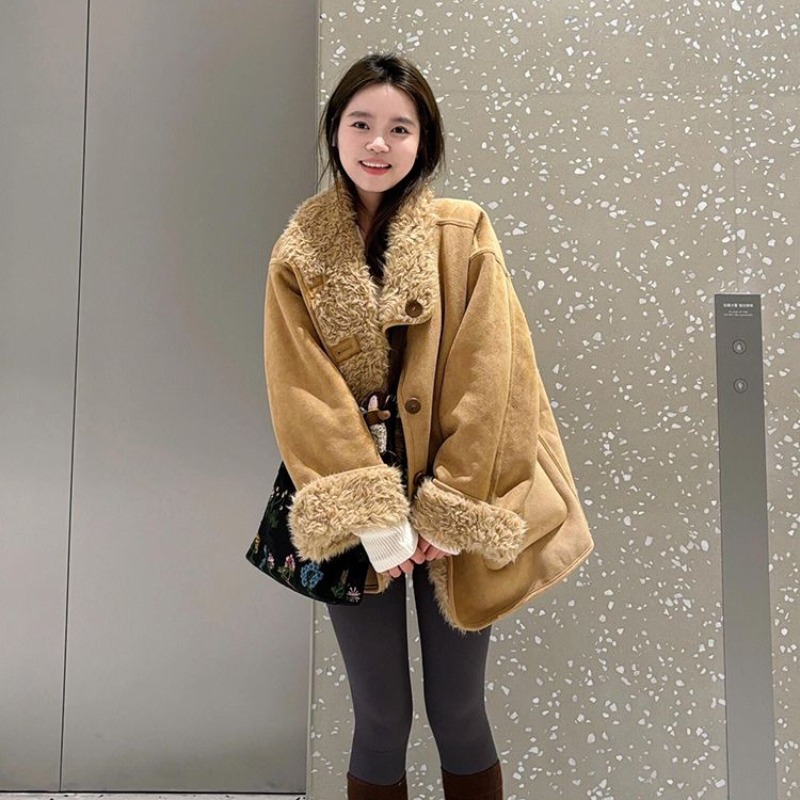 Wear winter thick overcoat thermal lambs wool long coat