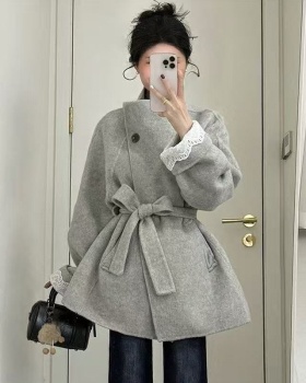 Temperament Hepburn style woolen coat winter overcoat for women