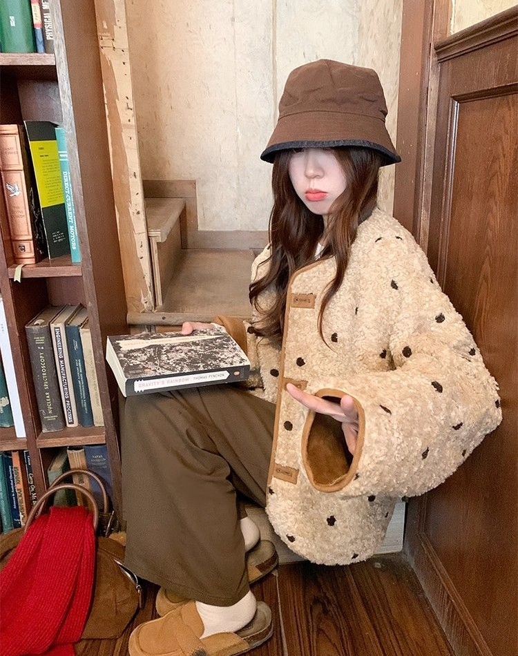 Winter polka dot coat fashion Western style tops for women