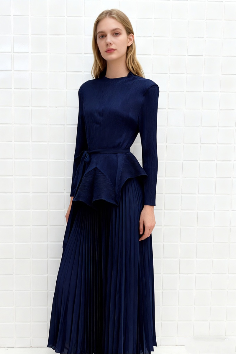 Irregular pleated tops big skirt bandage dress a set