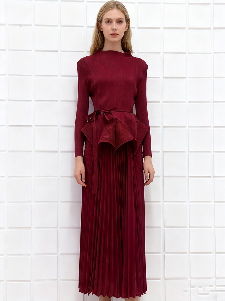 Irregular pleated tops big skirt bandage dress a set