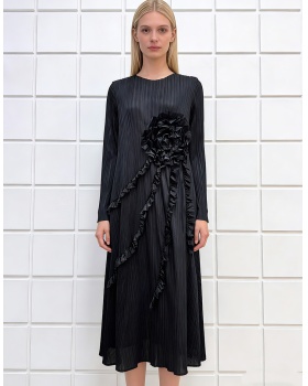 Fold crimp temperament disk flowers dress