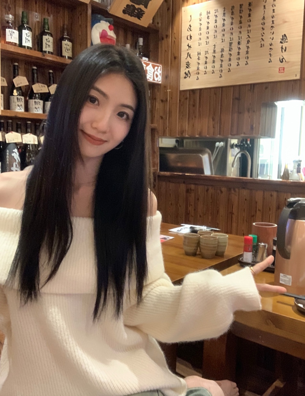 Korean style niche flat shoulder sweater for women