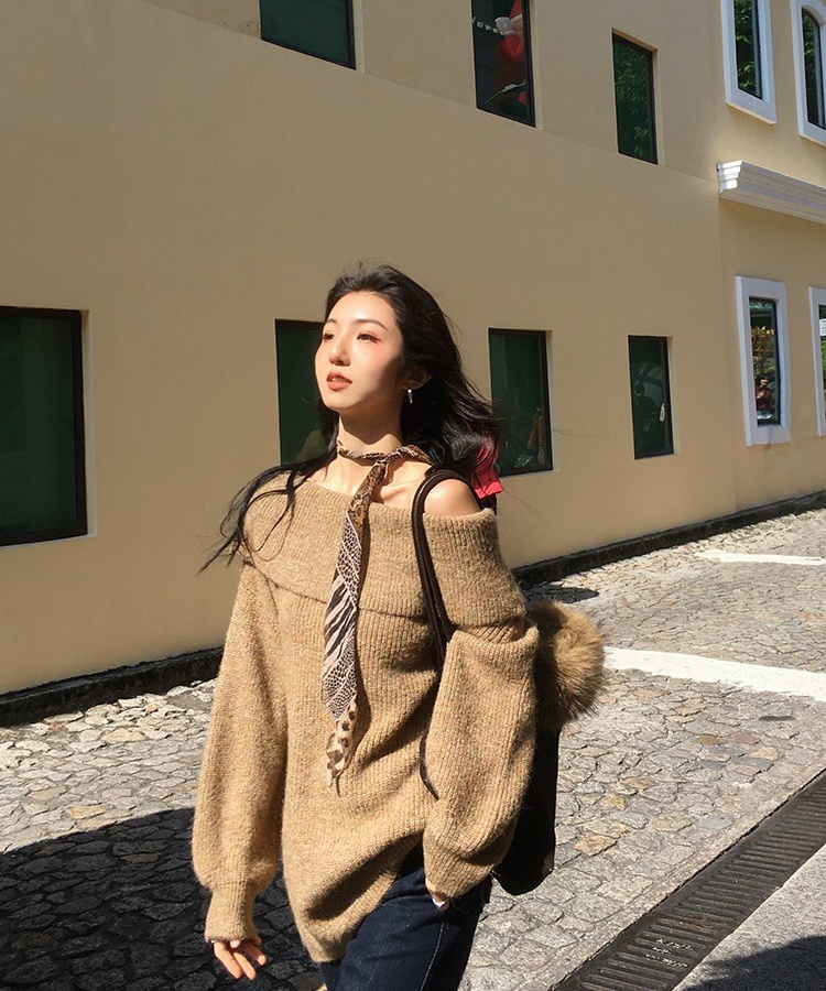 Korean style niche flat shoulder sweater for women