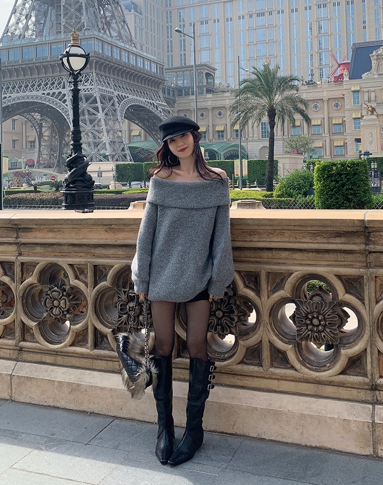 Korean style niche flat shoulder sweater for women