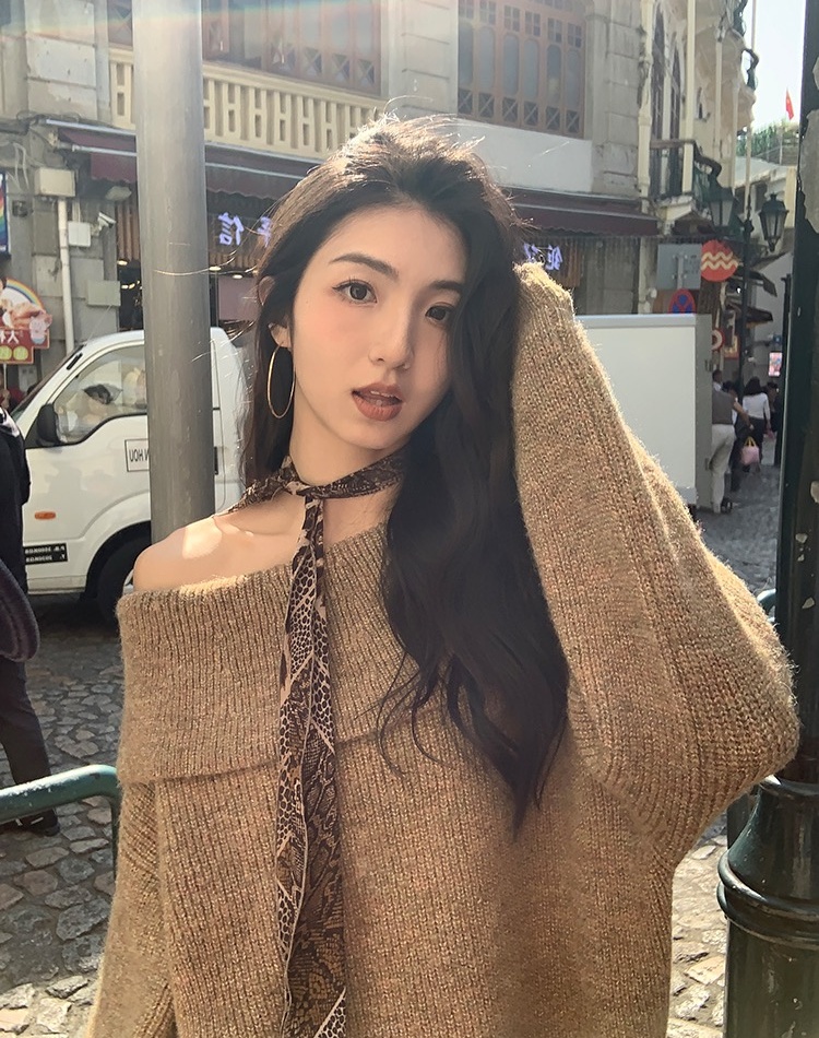 Korean style niche flat shoulder sweater for women