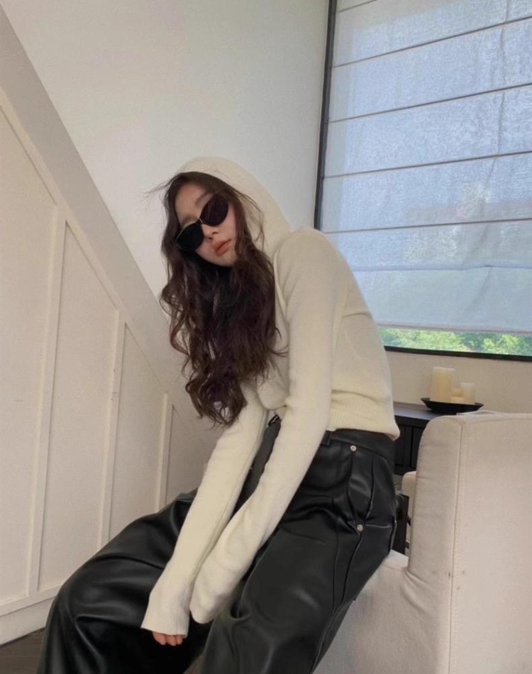 Yellow short slim tops thin V-neck hooded sweater