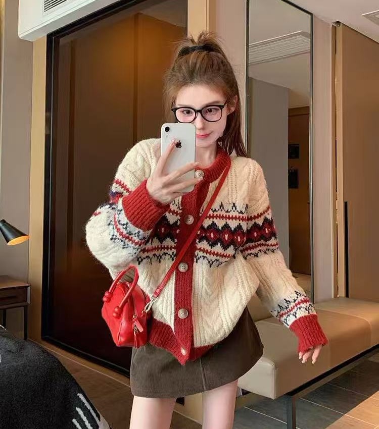 Twist lazy cardigan bottoming sweater for women