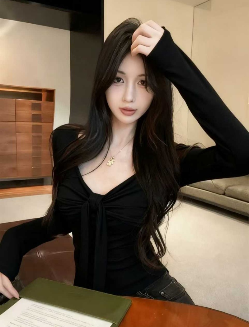 Autumn and winter T-shirt slim tops for women