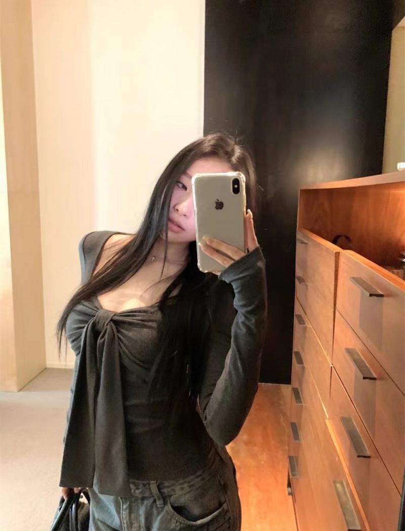 Autumn and winter T-shirt slim tops for women