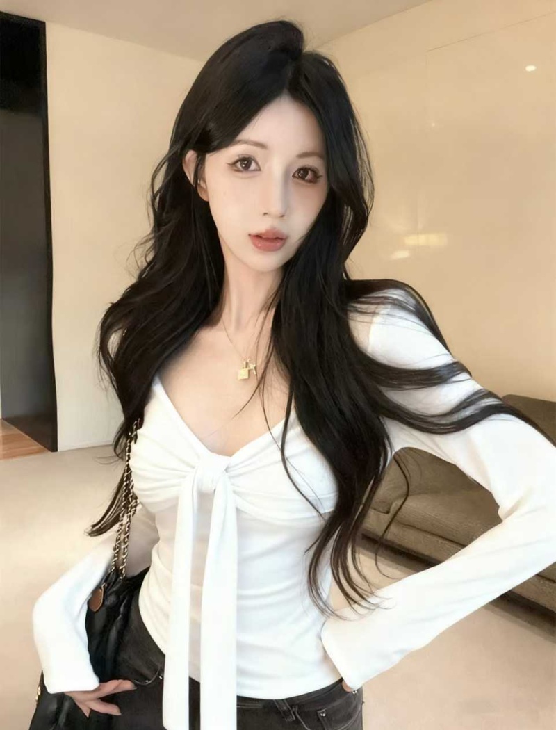 Autumn and winter T-shirt slim tops for women