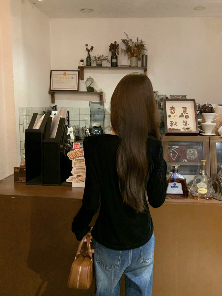 Fold temperament bottoming shirt sweet V-neck shirt for women