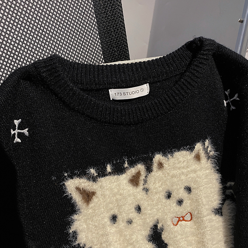 Embroidered flowers thermal sweater bottoming tops for women