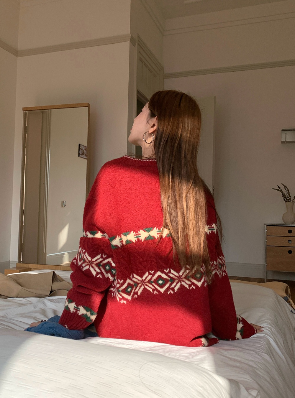 Totem sweet jacquard thick V-neck sweater for women