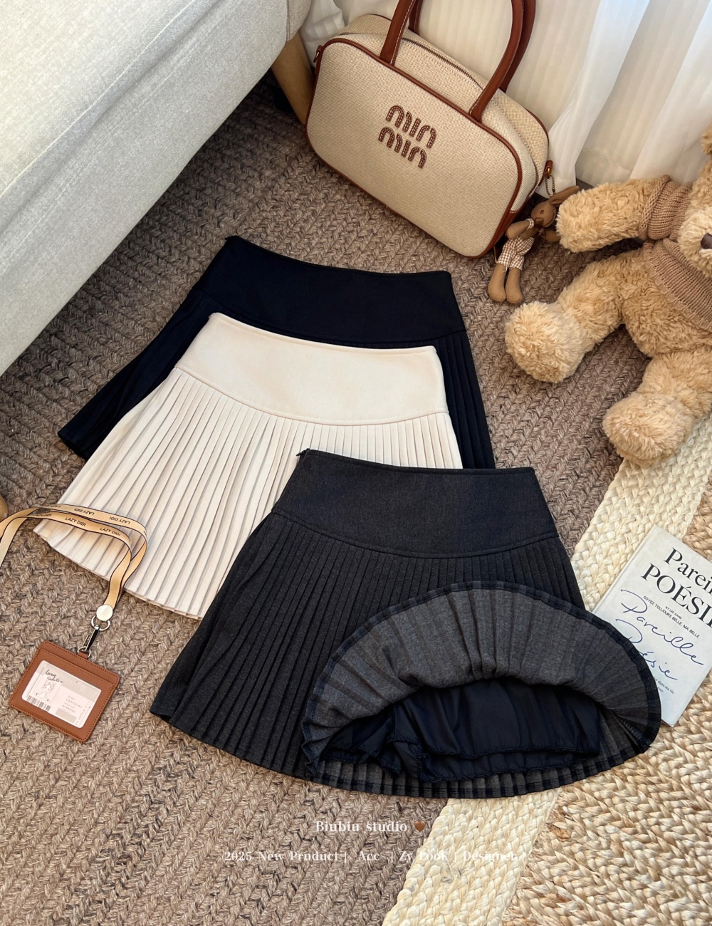 Pleated woolen short skirt high waist autumn and winter skirt