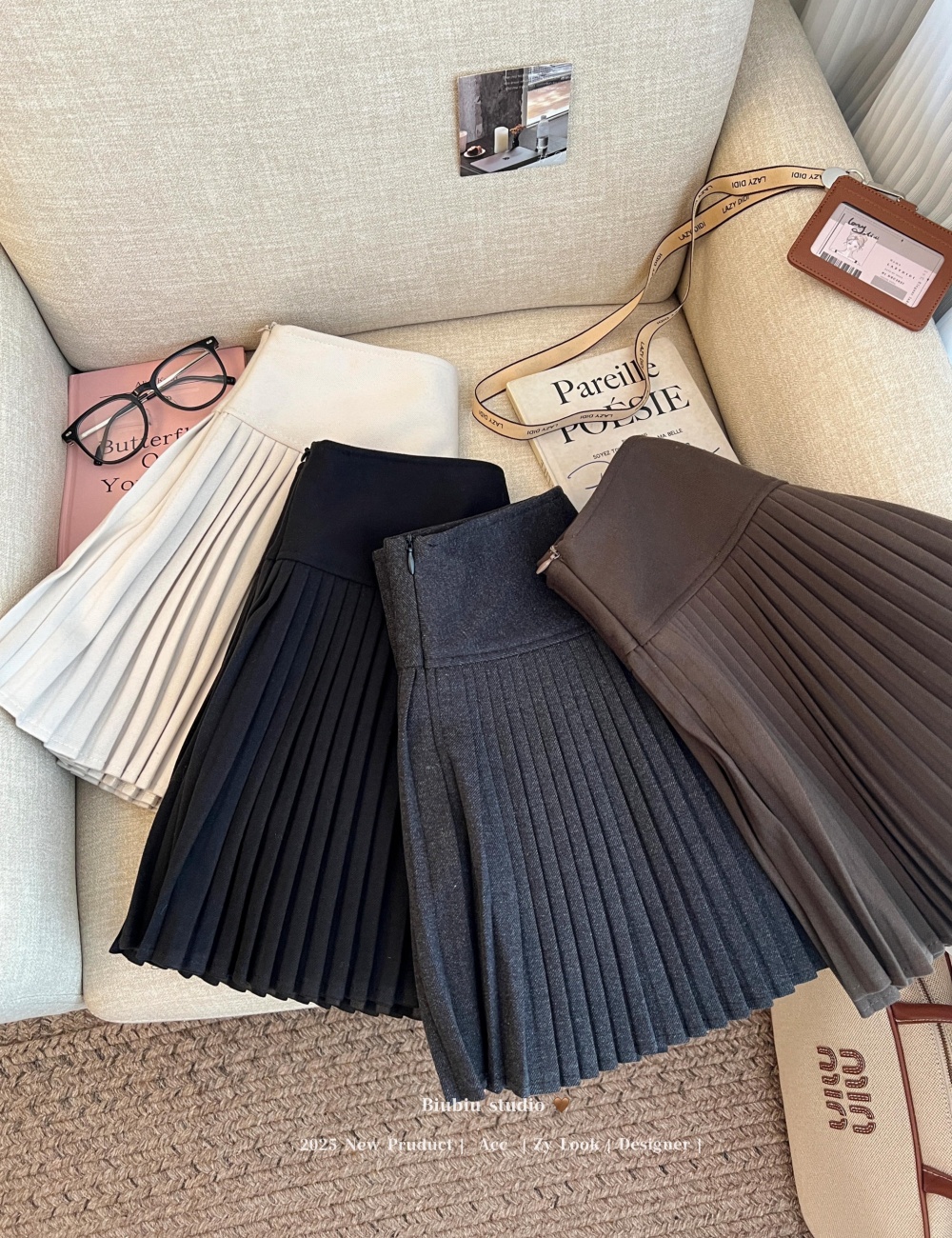 Pleated woolen short skirt high waist autumn and winter skirt