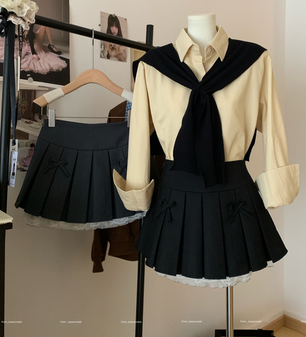 Autumn and winter pleated skirt