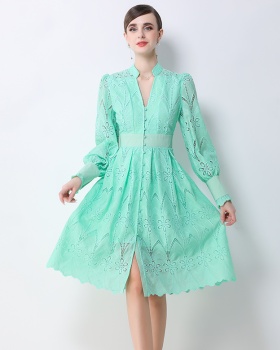 Single-breasted niche pinched waist embroidery dress for women