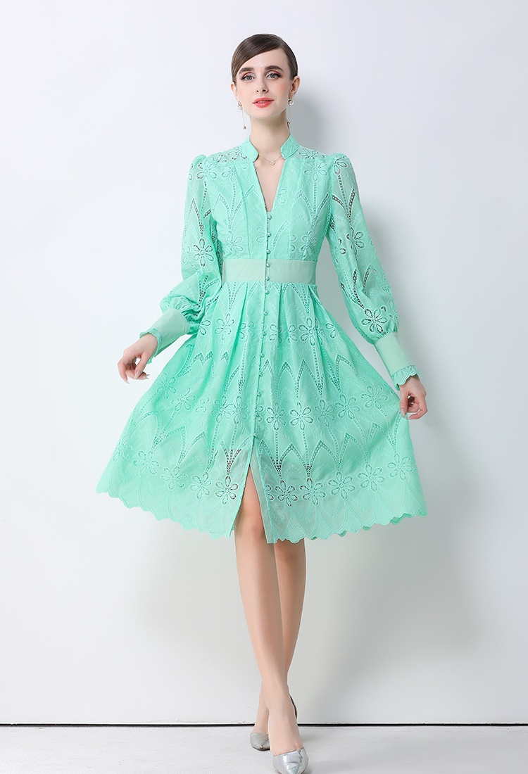 Single-breasted niche pinched waist embroidery dress for women