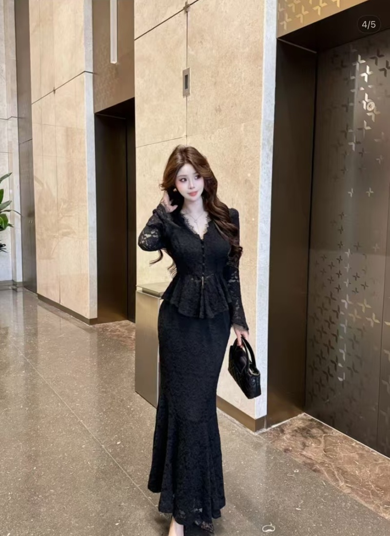 Enticement lace tops Hepburn style skirt a set