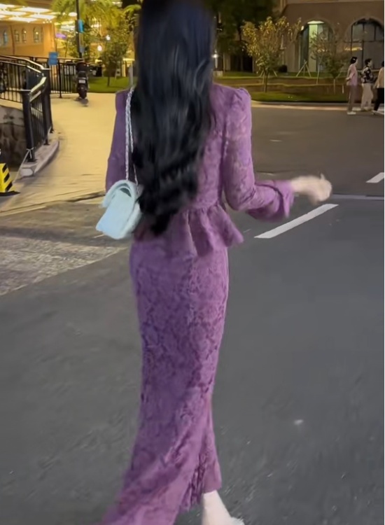 Enticement lace tops Hepburn style skirt a set