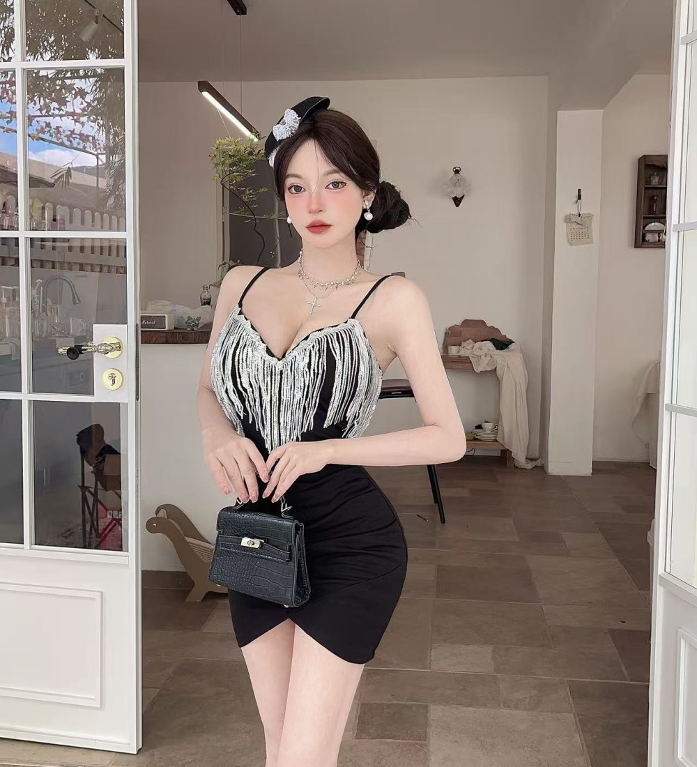 Splice bottoming package hip low-cut sling short dress