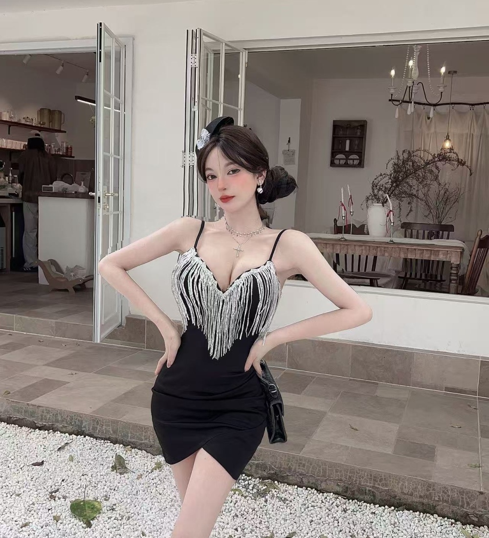 Splice bottoming package hip low-cut sling short dress