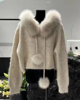 Short pullover hooded fox fur collar coat for women