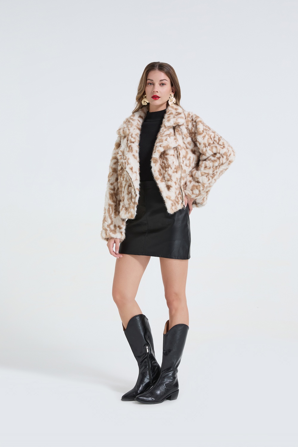 Imitation of rabbit fur locomotive thermal coat