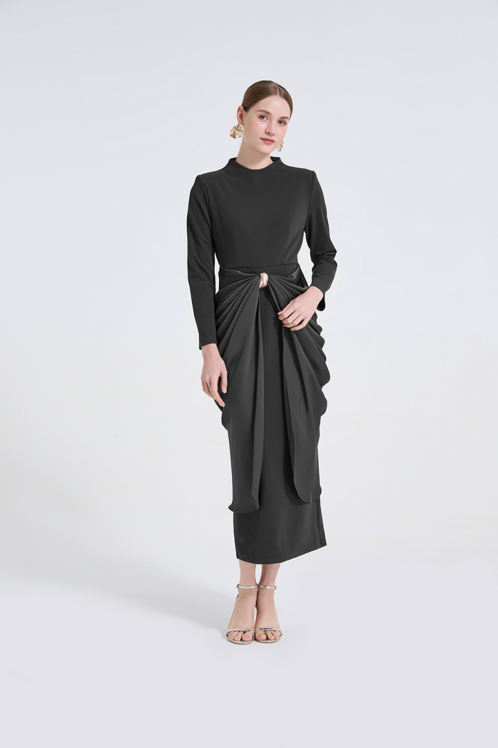 Slim metal buckles decoration dress fold long dress