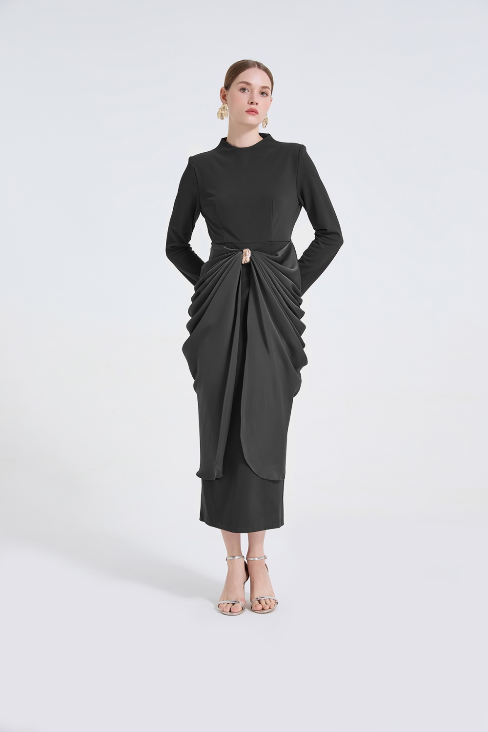 Slim metal buckles decoration dress fold long dress