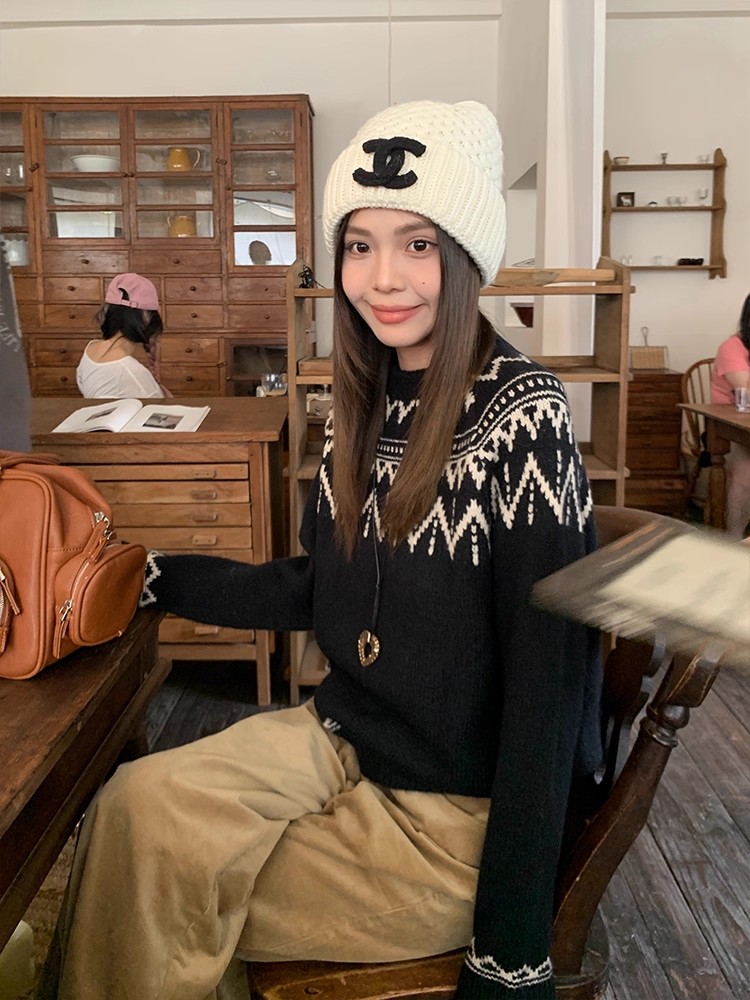 Jacquard black tops loose lazy sweater for women