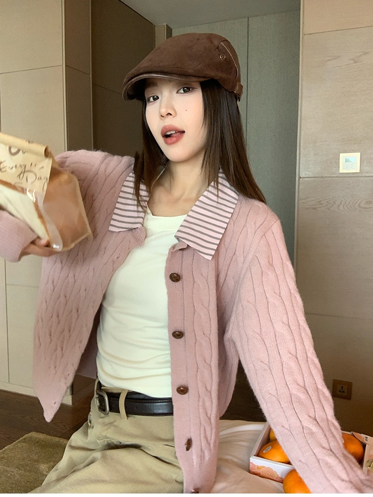 Pseudo-two pink cardigan knitted coat for women