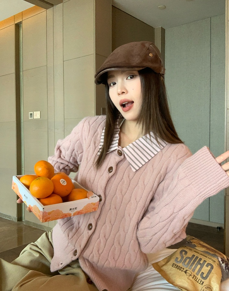 Pseudo-two pink cardigan knitted coat for women