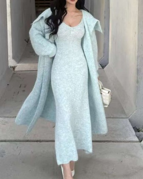 V-neck fashion sweater long knitted coat 2pcs set for women