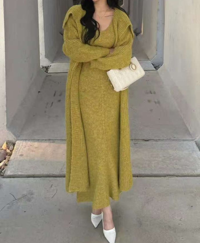 V-neck fashion sweater long knitted coat 2pcs set for women