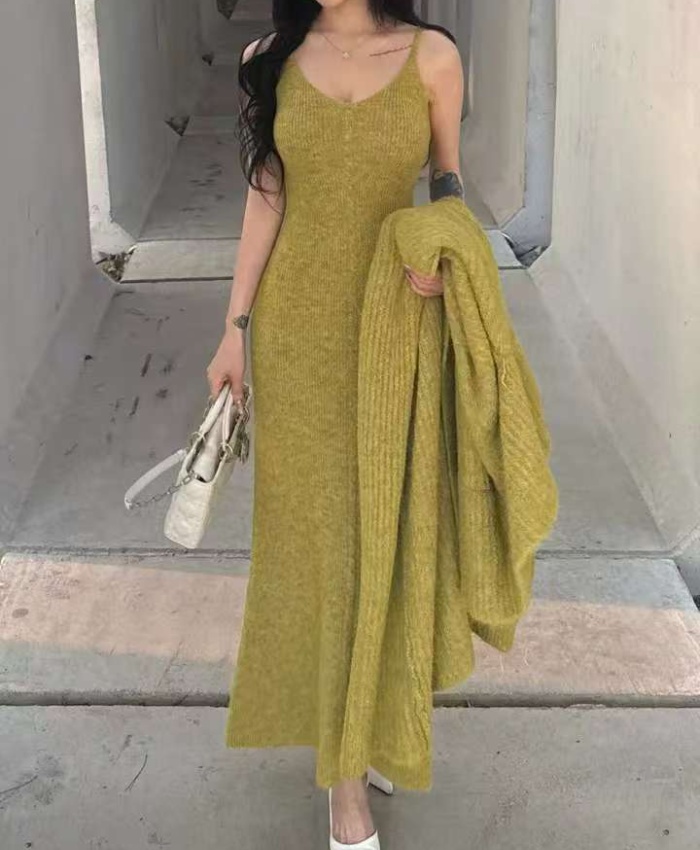 V-neck fashion sweater long knitted coat 2pcs set for women