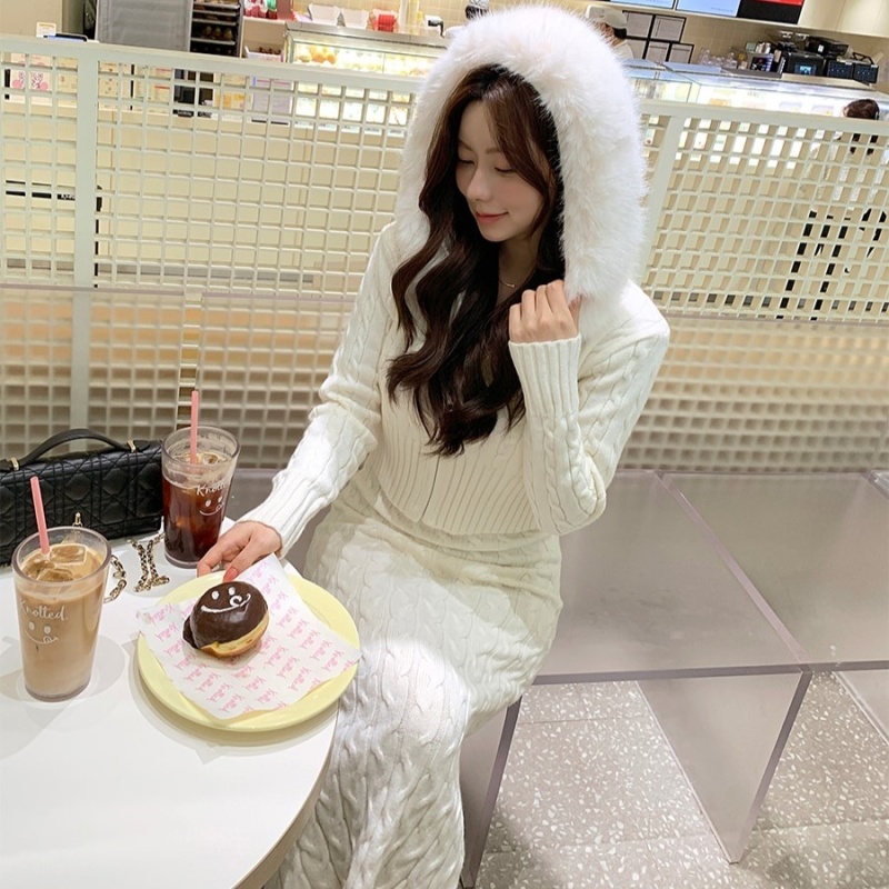 Winter jacket large fur collar skirt a set for women