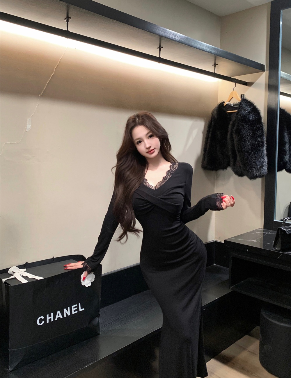 V-neck temperament knitted bottoming lace dress for women