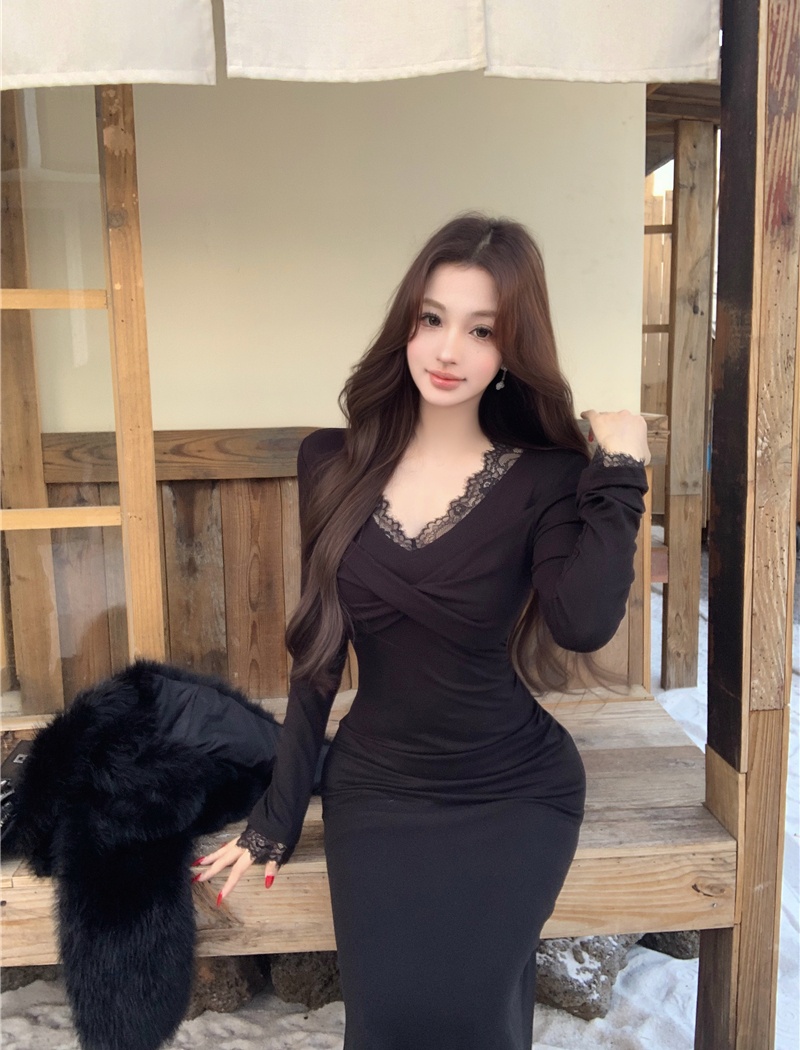 V-neck temperament knitted bottoming lace dress for women
