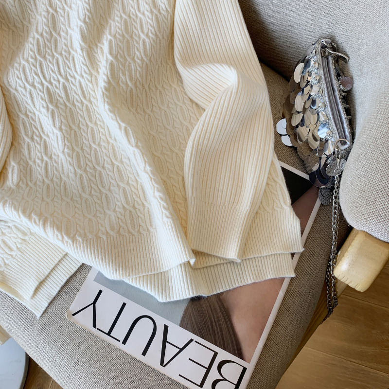 Pure fashion simple round neck twist sweater for women