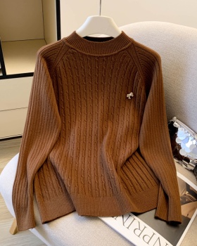 Pure twist temperament fashion sweater for women