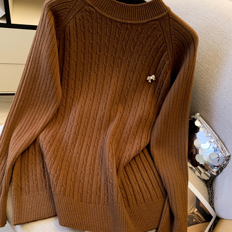 Pure twist temperament fashion sweater for women