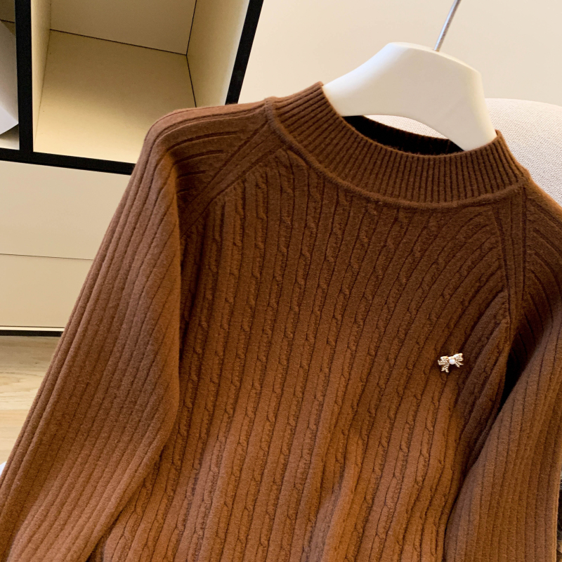 Pure twist temperament fashion sweater for women