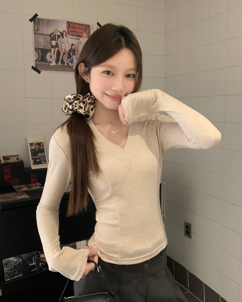 V-neck inside the ride T-shirt long sleeve bottoming shirt