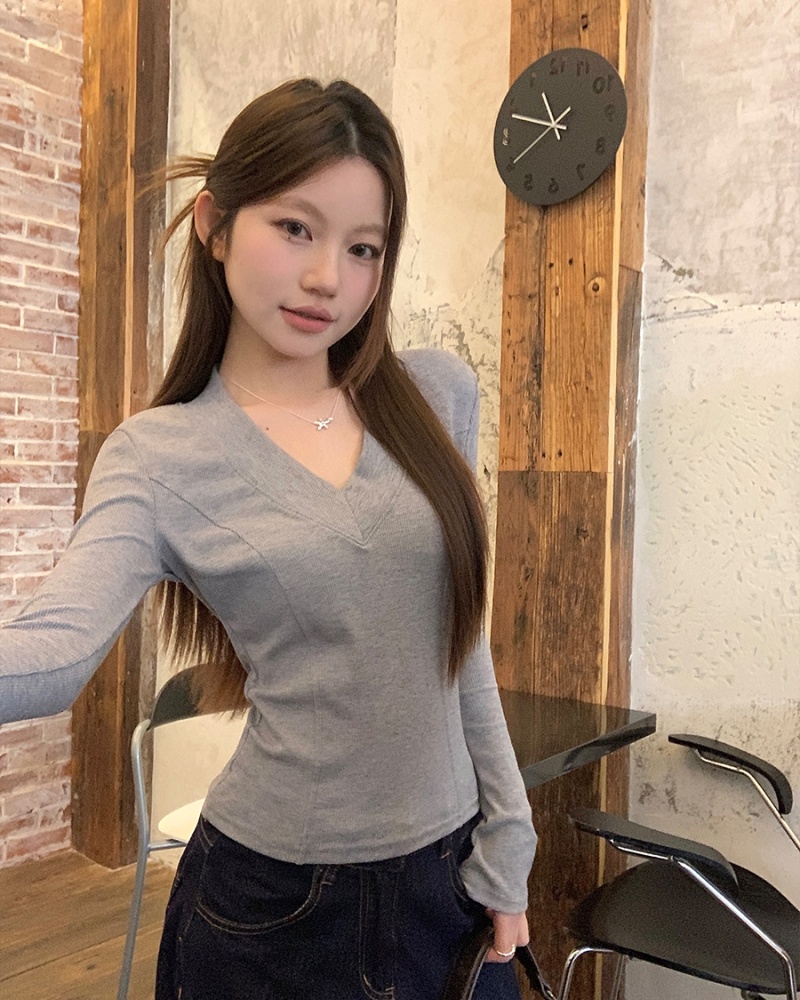 V-neck inside the ride T-shirt long sleeve bottoming shirt