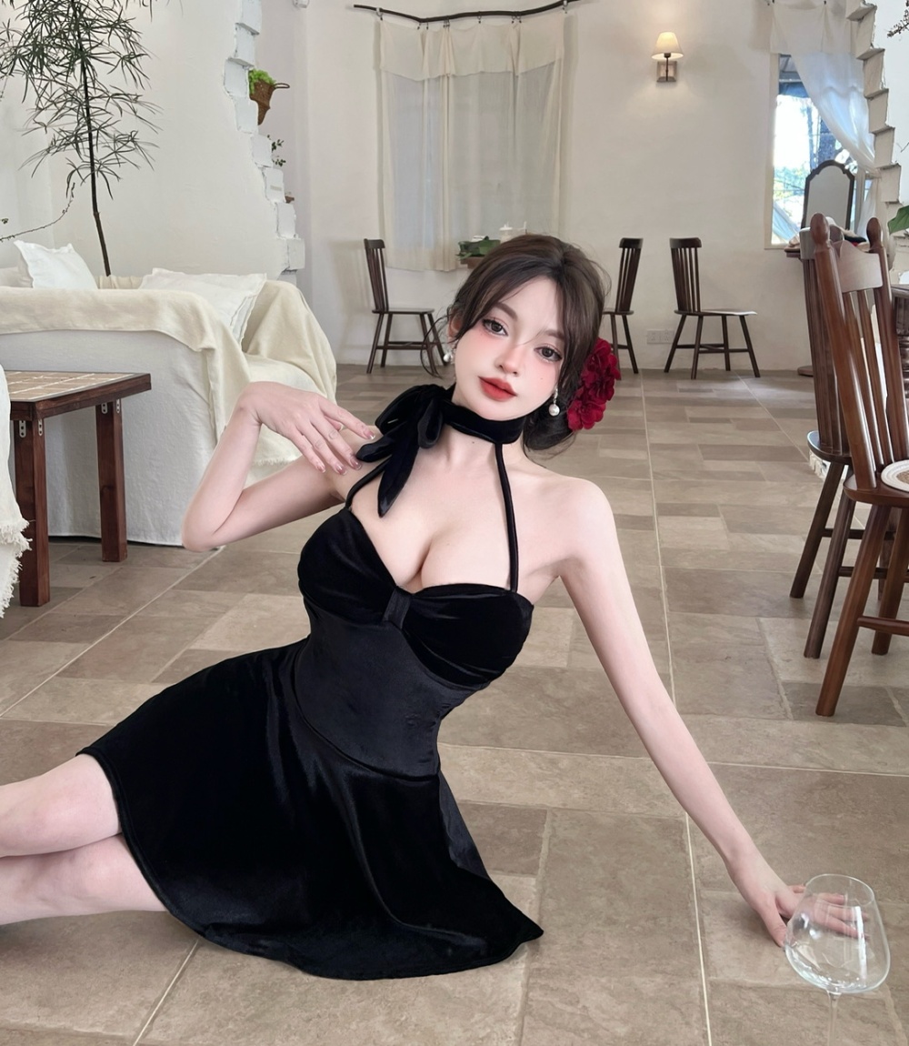 Pinched waist elasticity bottoming big skirt low-cut dress