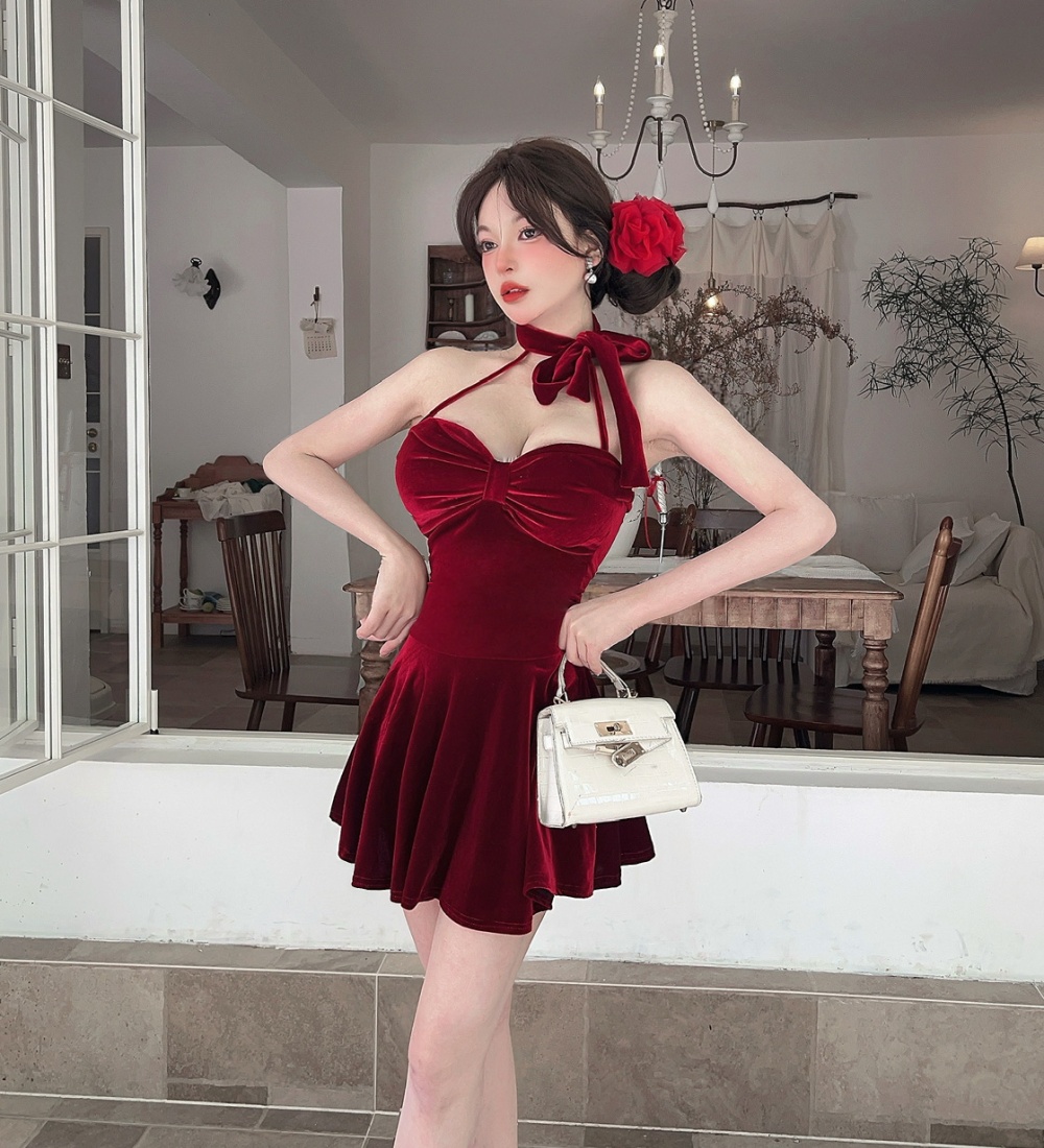 Pinched waist elasticity bottoming big skirt low-cut dress