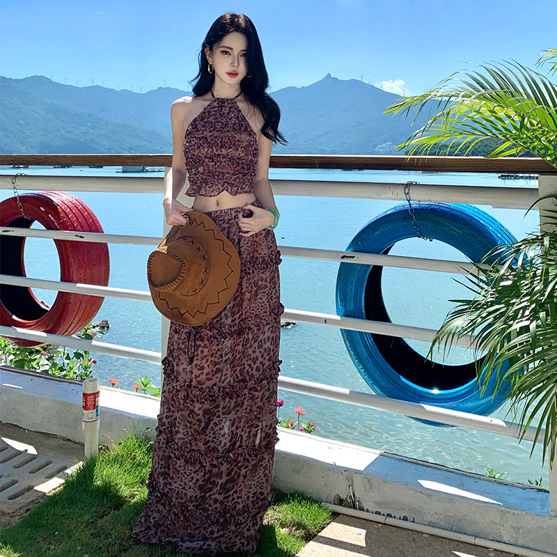 Leopard halter sexy enticement long skirt 2pcs set