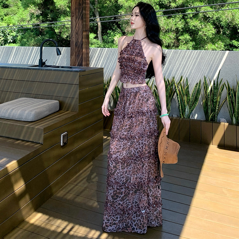 Leopard halter sexy enticement long skirt 2pcs set
